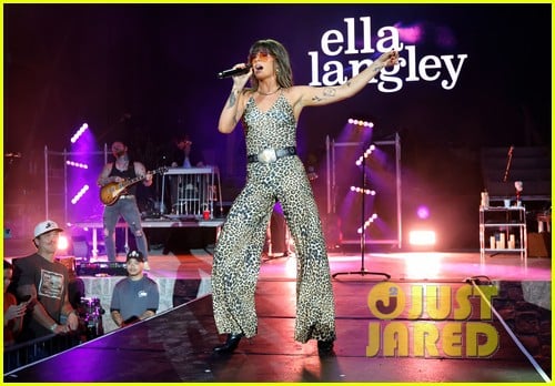 Ella Langley Choosin Texas promo photo