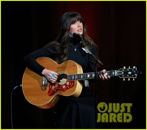 Ella Langley Choosin' Texas cover photo