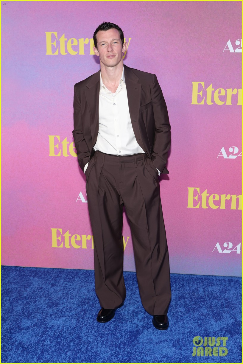 miles teller elizabeth olsen callum turner reunite at eternity new york screening 025234503