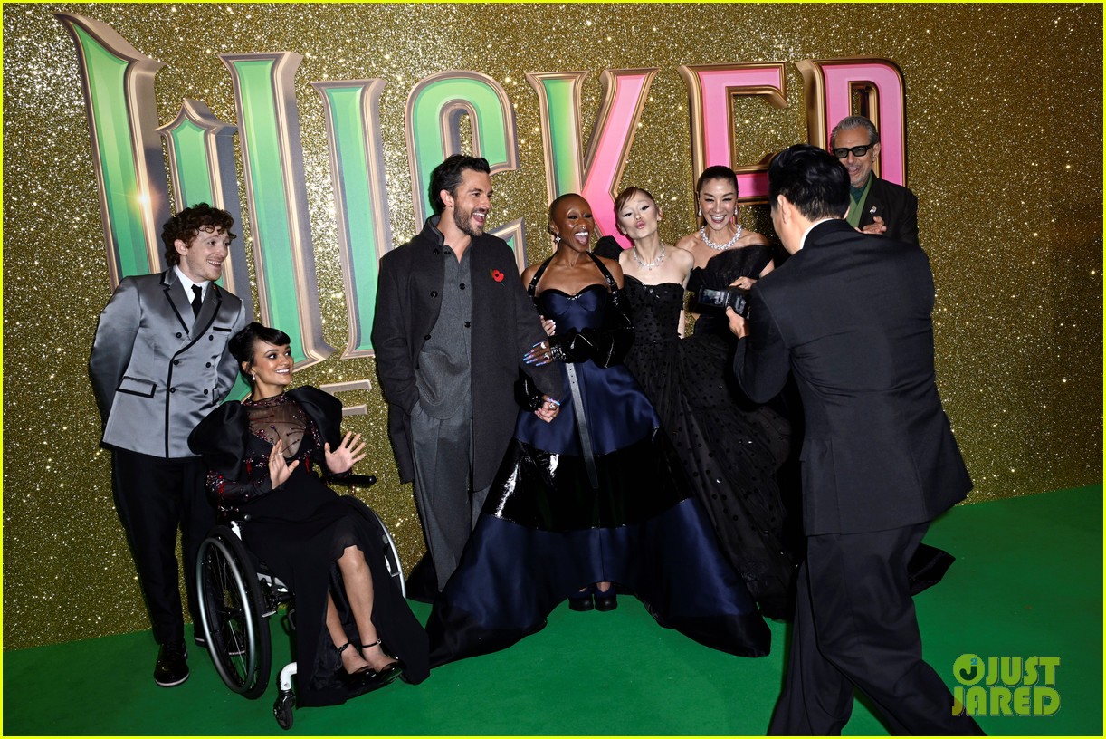 Ariana Grande Ethan Slater Update Source Addresses Ariana Grande Ethan Slater 2025 10