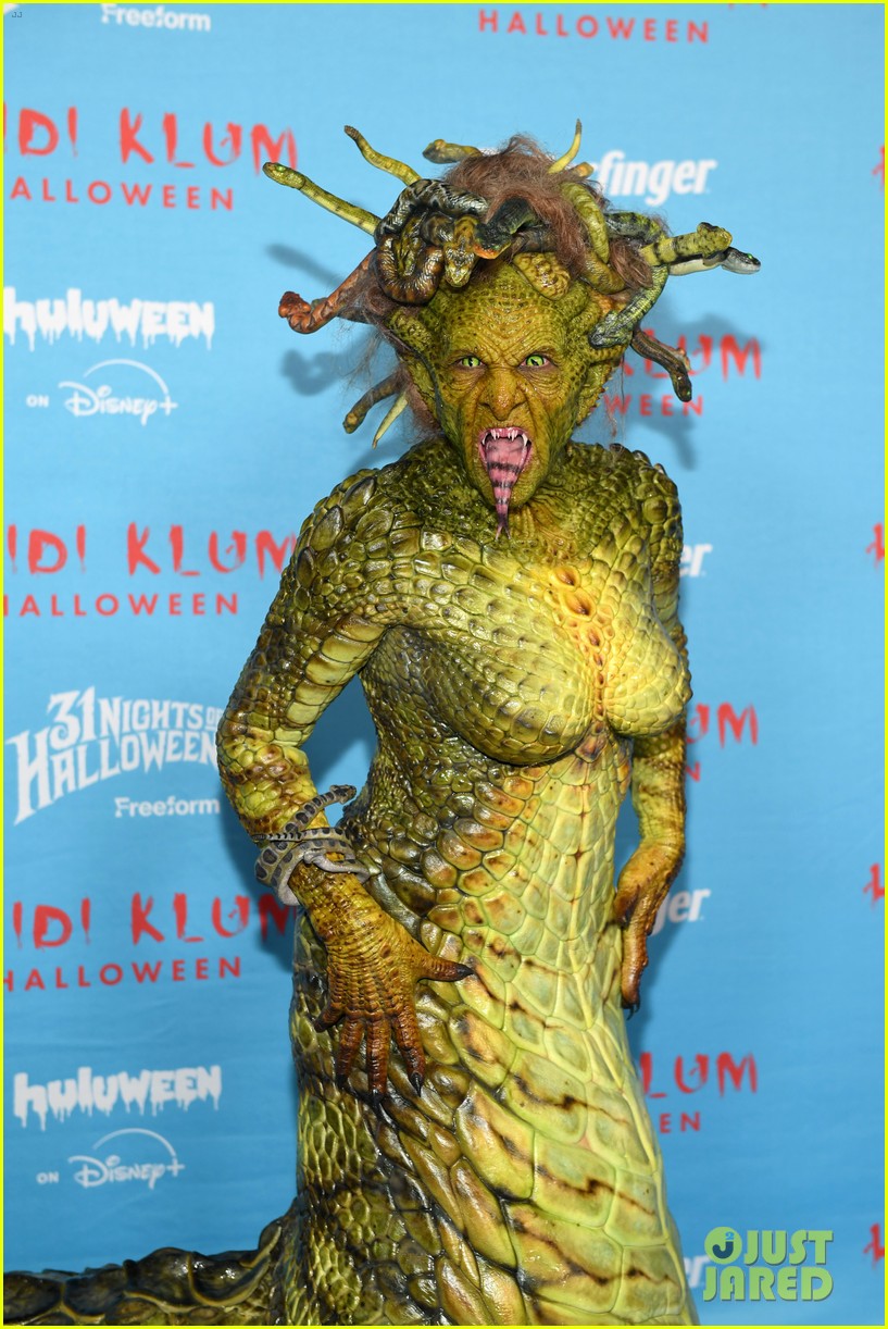 Heidi Klum's 2025 Halloween Costume Revealed as Medusa - See the Full  Look!: Photo 5228437 | 2025 Halloween, Bill Kaulitz, Celebrity Babies,  Halloween, Heidi Klum, Henry Samuel, Johan Samuel, Leni Klum, Lou, image size:817x1222