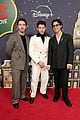 jonas brothers a very jonas christmas movie premiere 02