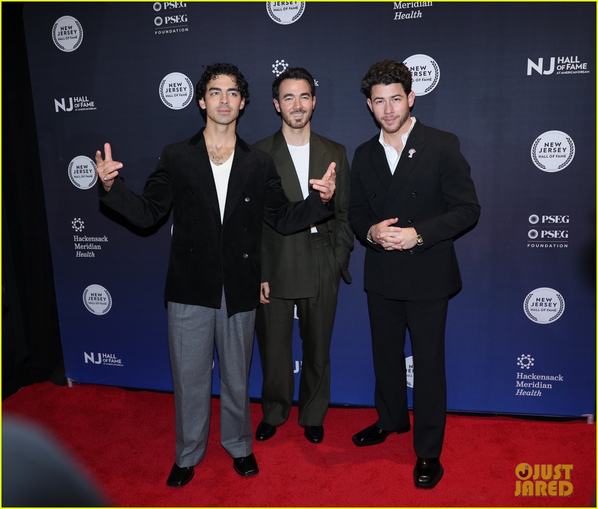 NEW HALL TRIO(1825年頃) NEW HALL TRIO (1825年頃)