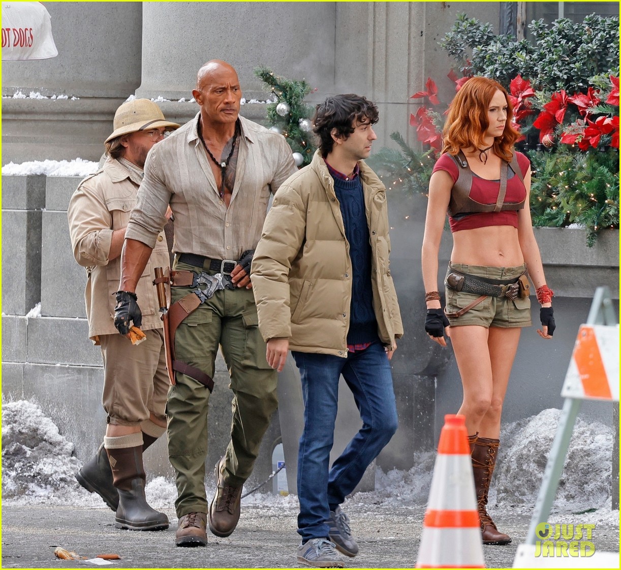 dwayne johnson jack black more begin jumanji4 filming in la 025243636