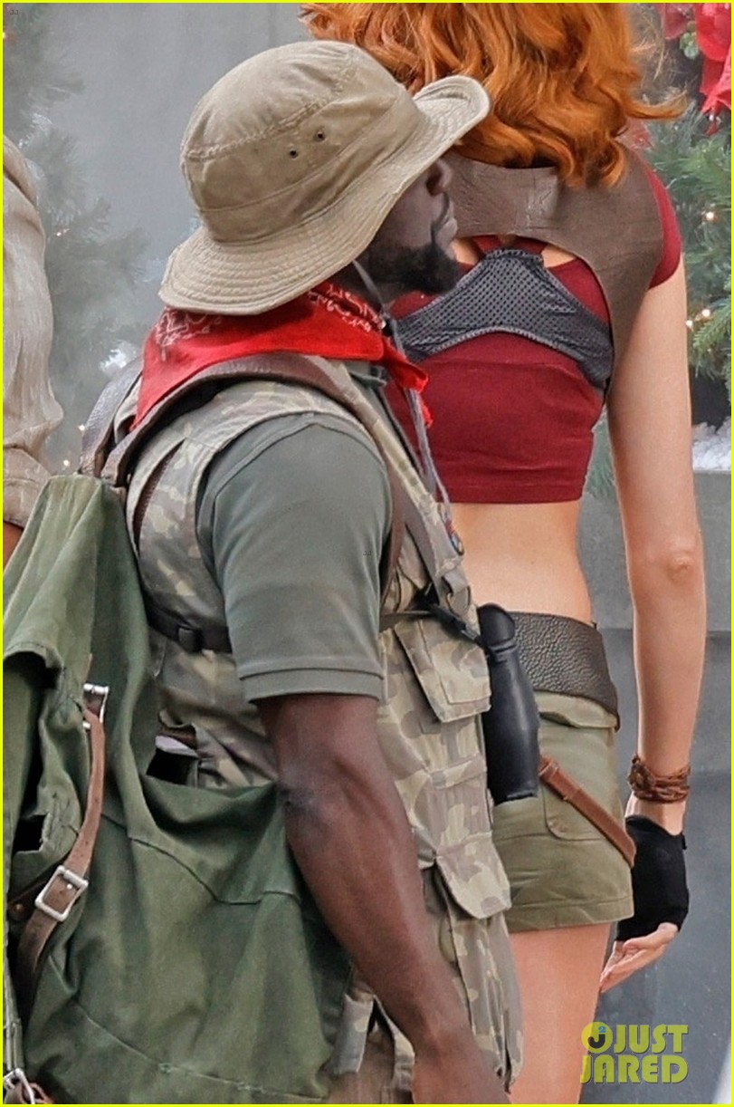 dwayne johnson jack black more begin jumanji4 filming in la 035243637