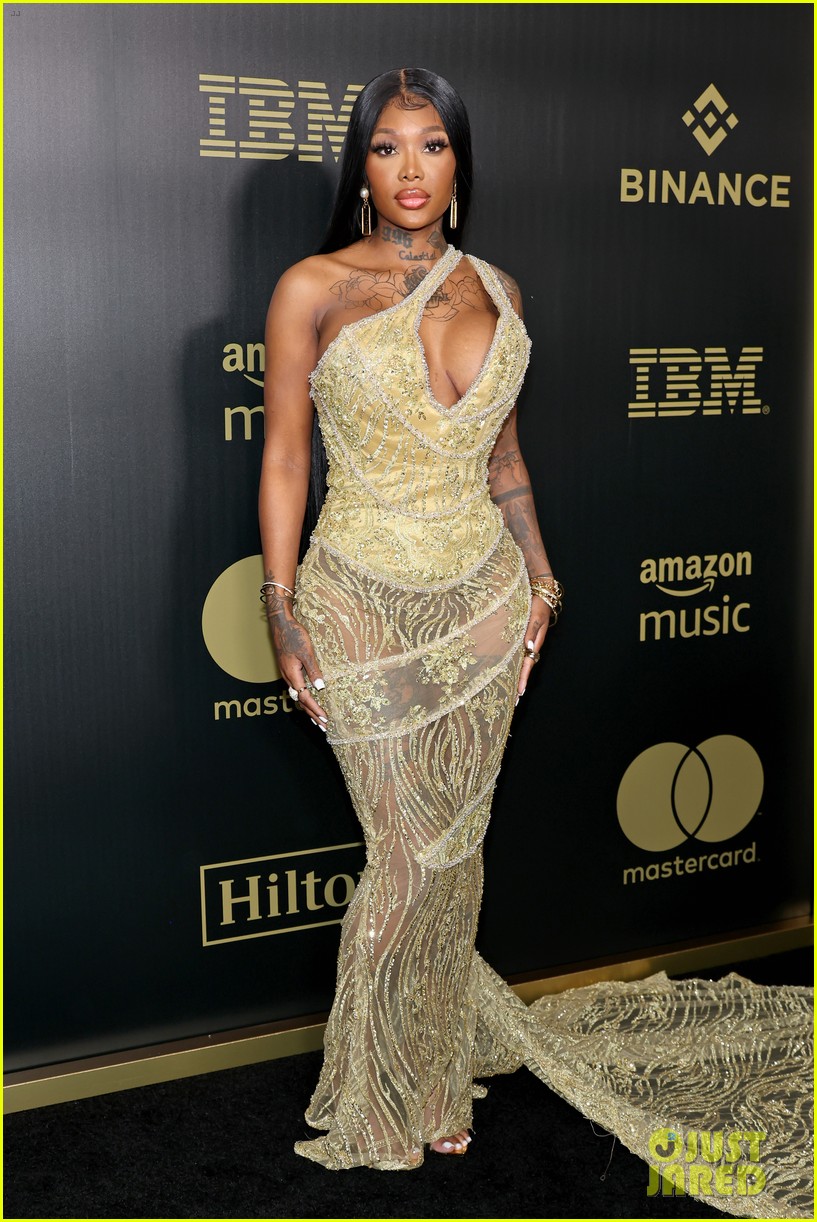 FMT' Lyrics & Meaning: Summer Walker Song Finds 'Finally Over It