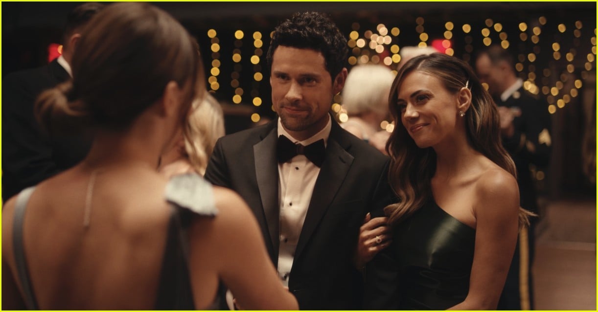 Get to Know 'The Christmas Ring' & 'Virgin River' Star Benjamin  Hollingsworth These 10 Fun Facts! (Exclusive): Photo 5255460 | 10 Fun Facts,  Benjamin Hollingsworth, Exclusive Photos | Just Jared: Entertainment News