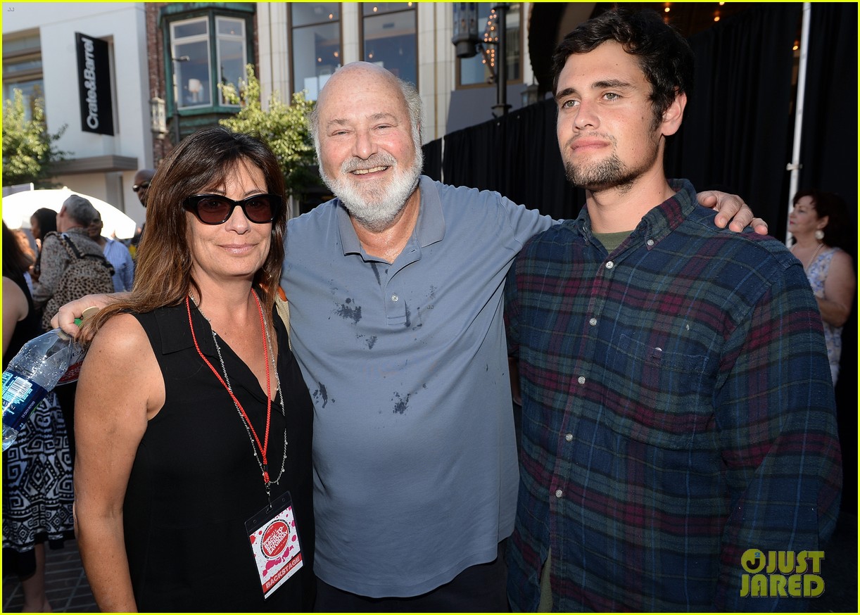 Rob & Michele Reiner's Family Releases Statement Confirming Their ...