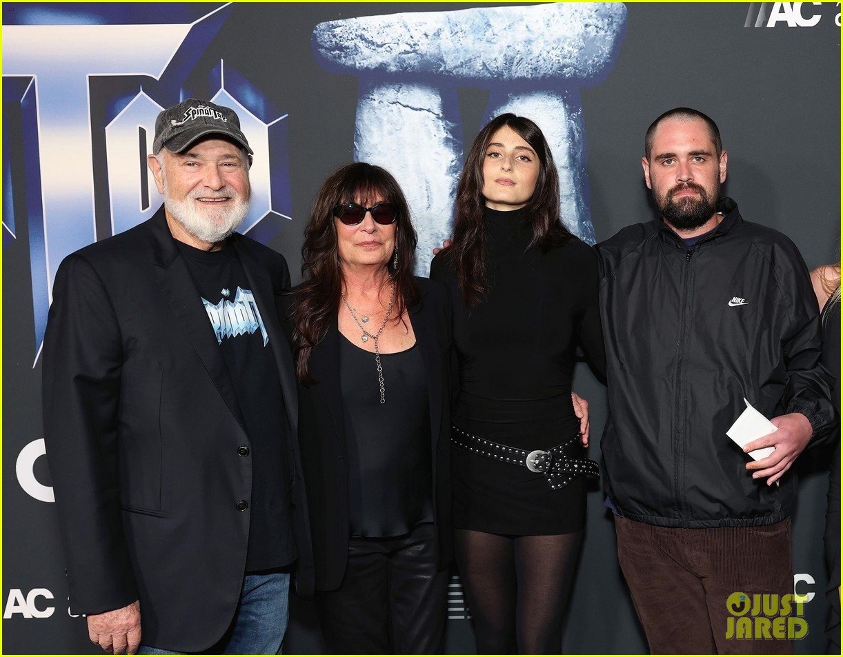 Rob Reiner & Wife Michele Posed with All 3 Kids - Nick, Romy ...