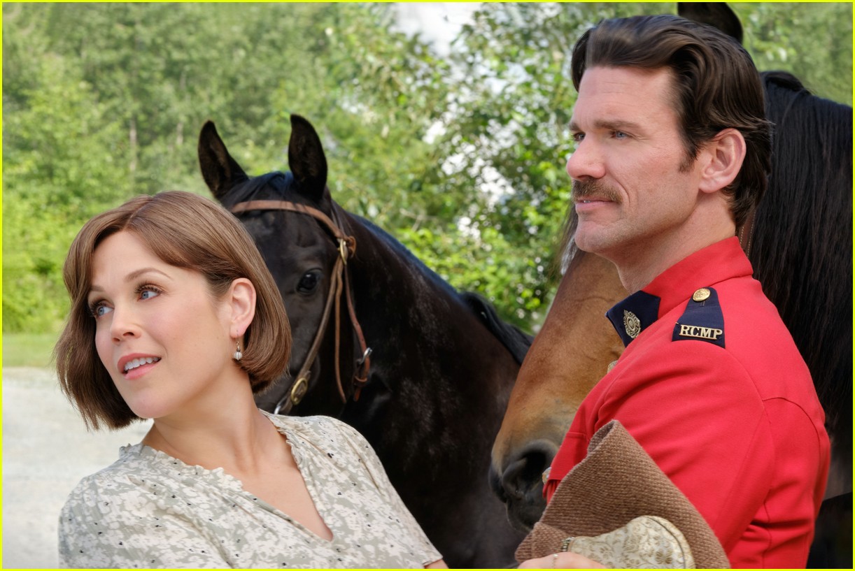 when calls the heart season 13 photos 055254866