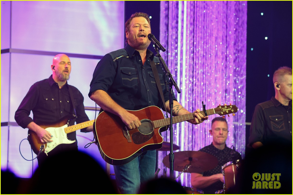 Blake Shelton Set List Revealed After Opening Night of Las Vegas ...