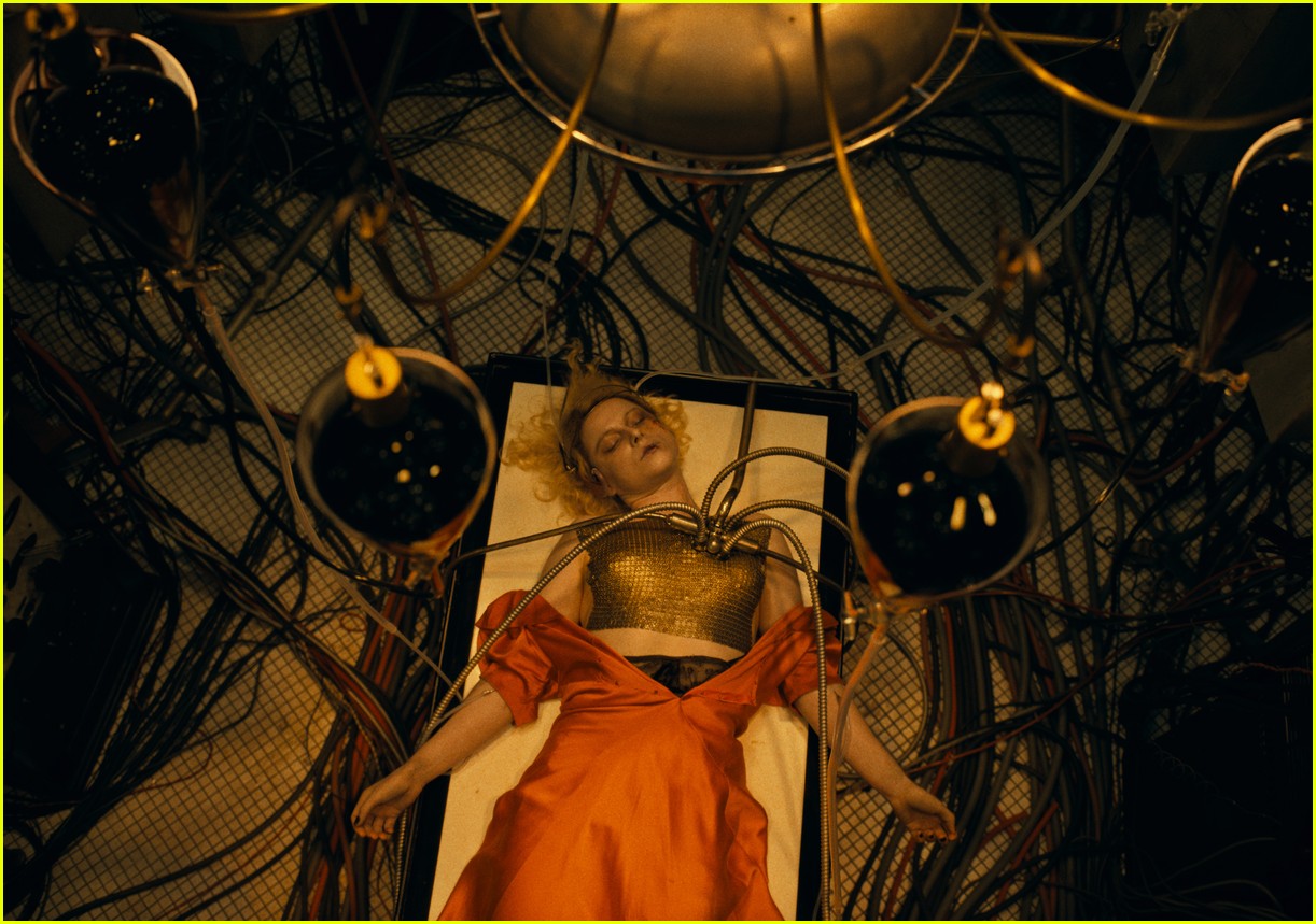 the bride jessie buckley trailer 02.5266550