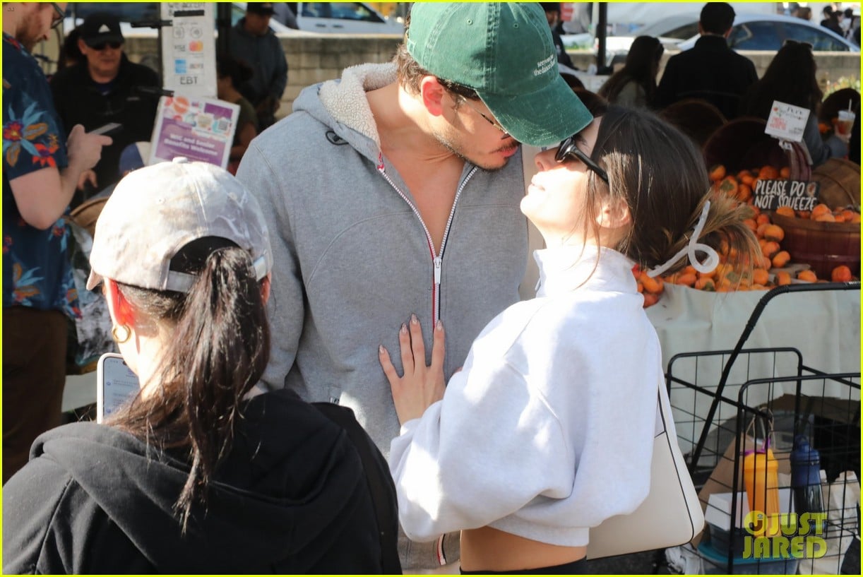 Gleb Savchenko Packs On PDA With Mystery Woman During Farmers Market Weekend Outing : Photo 5267479 | Gleb Savchenko Photos