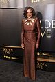 sarah jessica parker helen mirren honored at golden eve 03