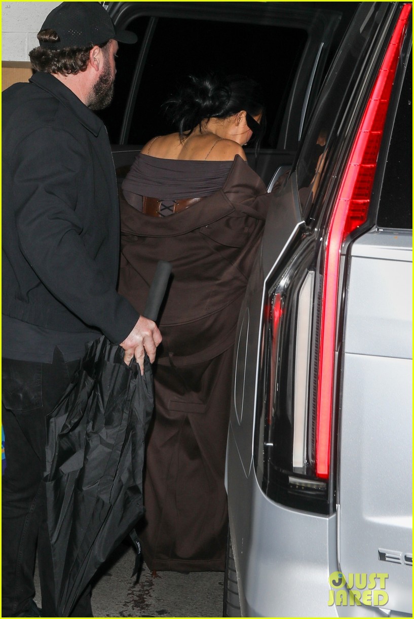 kim kardashian the fifth wheel co stars grab dinner 185266692