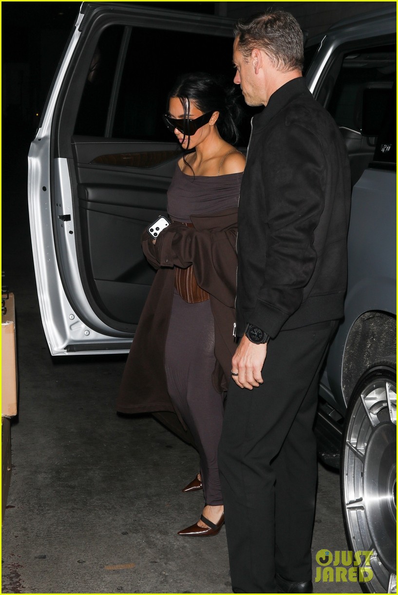 kim kardashian the fifth wheel co stars grab dinner 445266718