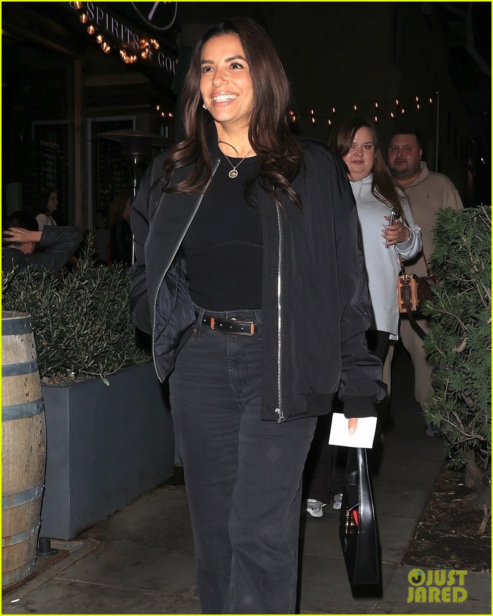 kim kardashian the fifth wheel co stars grab dinner 575266731