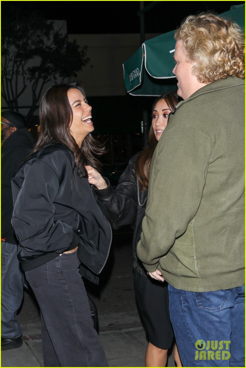 kim kardashian the fifth wheel co stars grab dinner 605266734