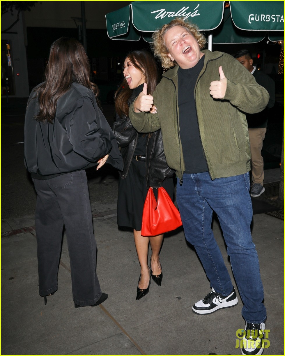 kim kardashian the fifth wheel co stars grab dinner 665266740