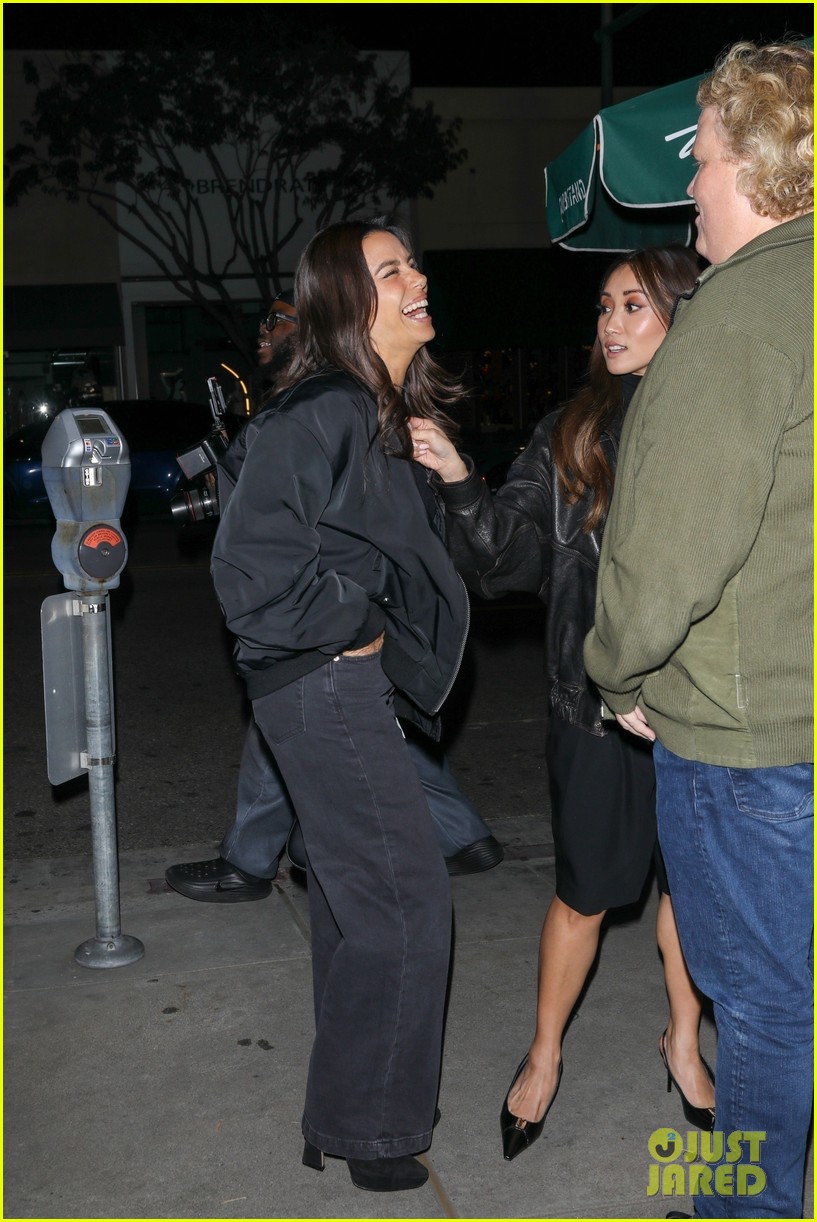 kim kardashian the fifth wheel co stars grab dinner 705266744