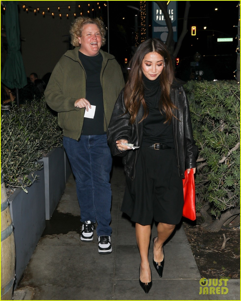 kim kardashian the fifth wheel co stars grab dinner 745266748