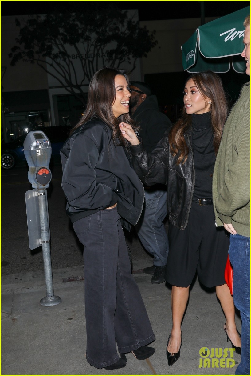 kim kardashian the fifth wheel co stars grab dinner 795266753