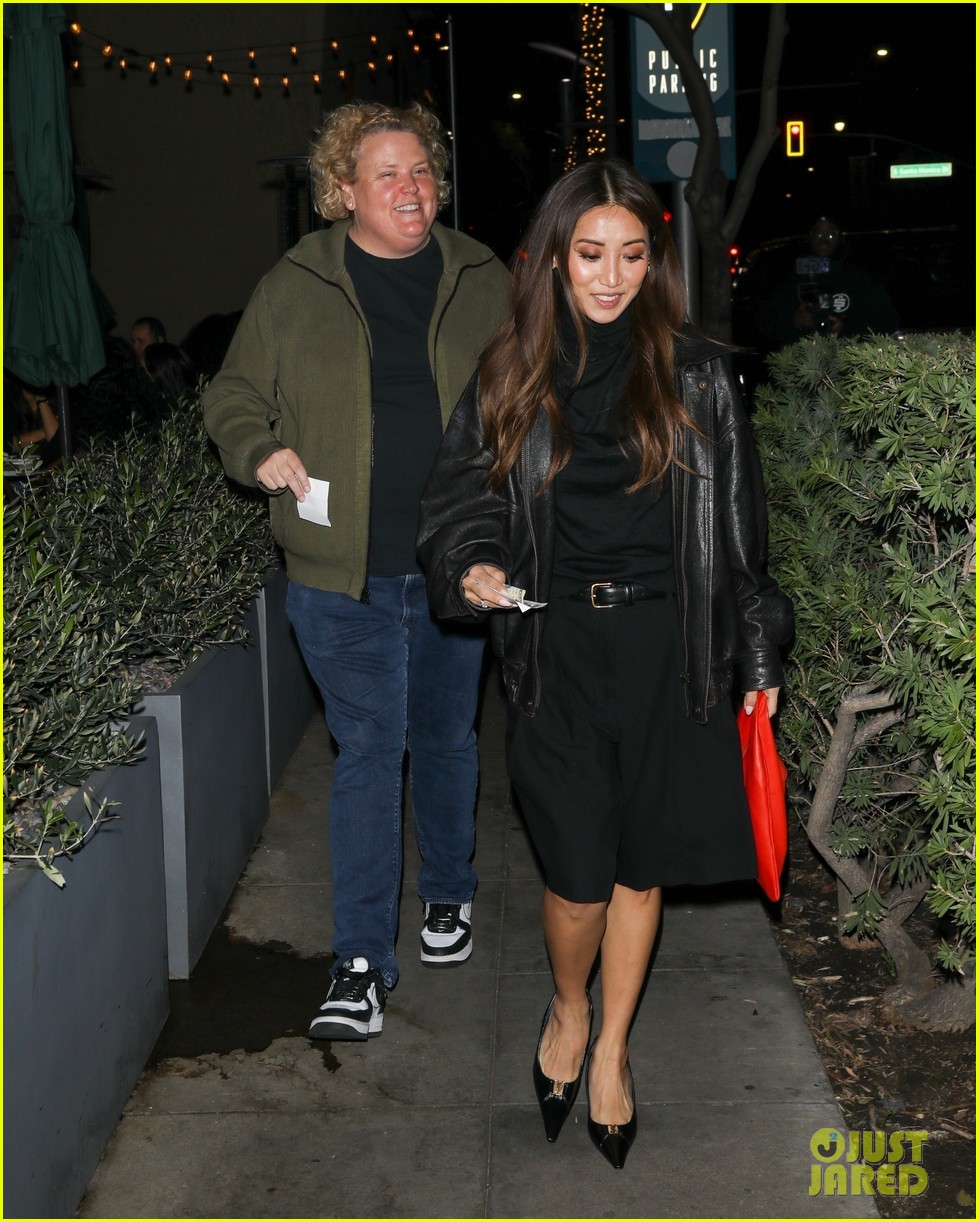 kim kardashian the fifth wheel co stars grab dinner 805266754