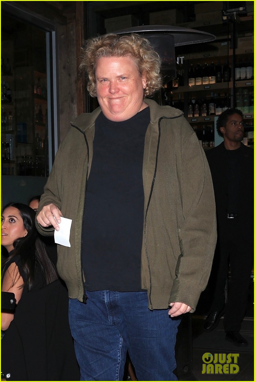 kim kardashian the fifth wheel co stars grab dinner 885266762