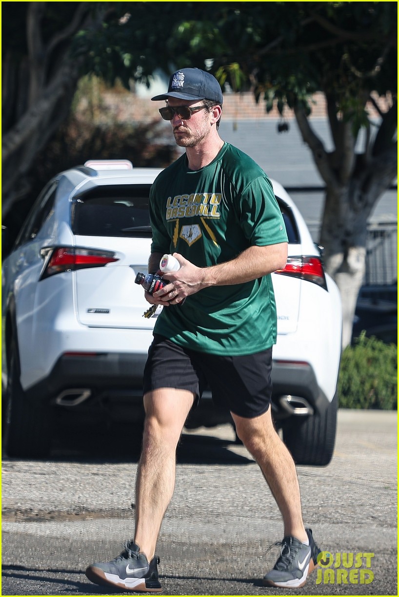 miles teller 015270201