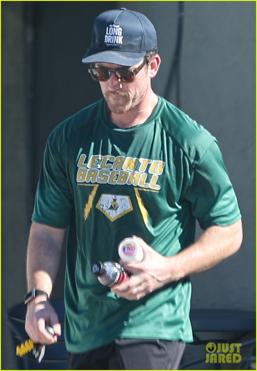 miles teller 025270202