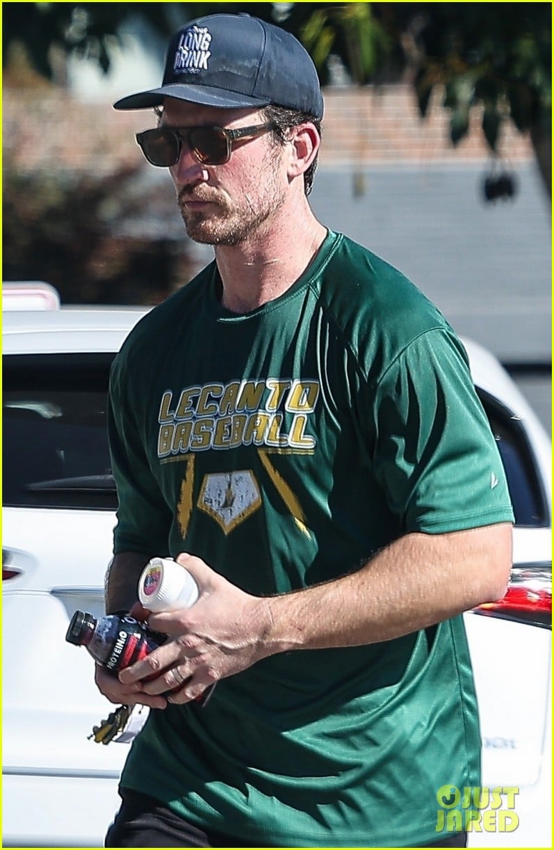 miles teller 045270204