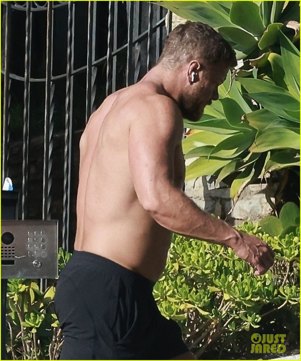 dan reynolds shirtless walk 025265547