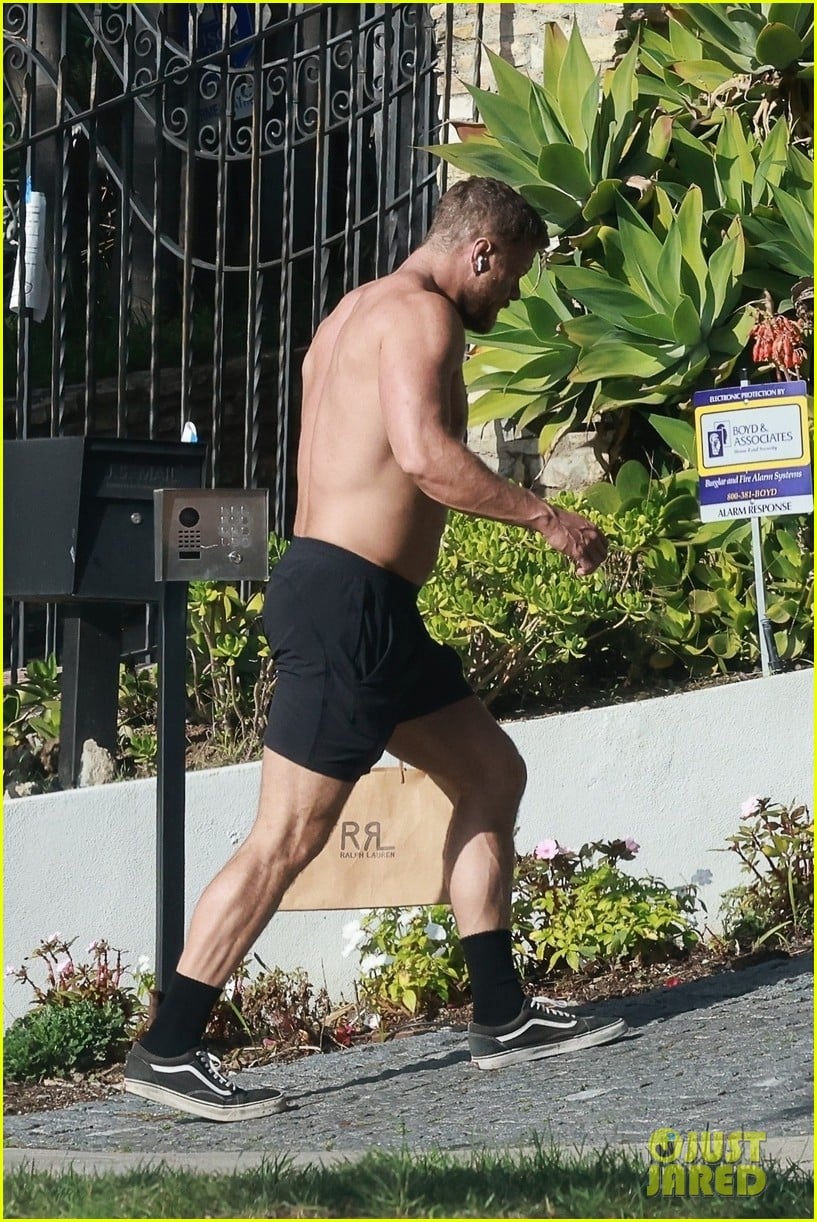 dan reynolds shirtless walk 055265550