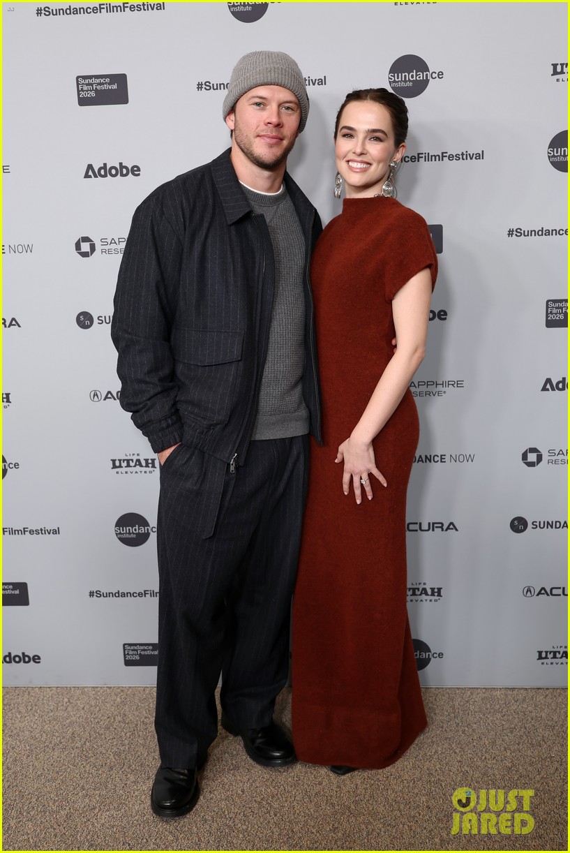 zoey deutch gets fiance jimmy tatro support at sundance film festival premiere 015270843