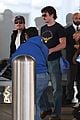 benson boone josh hutcherson airport together 02