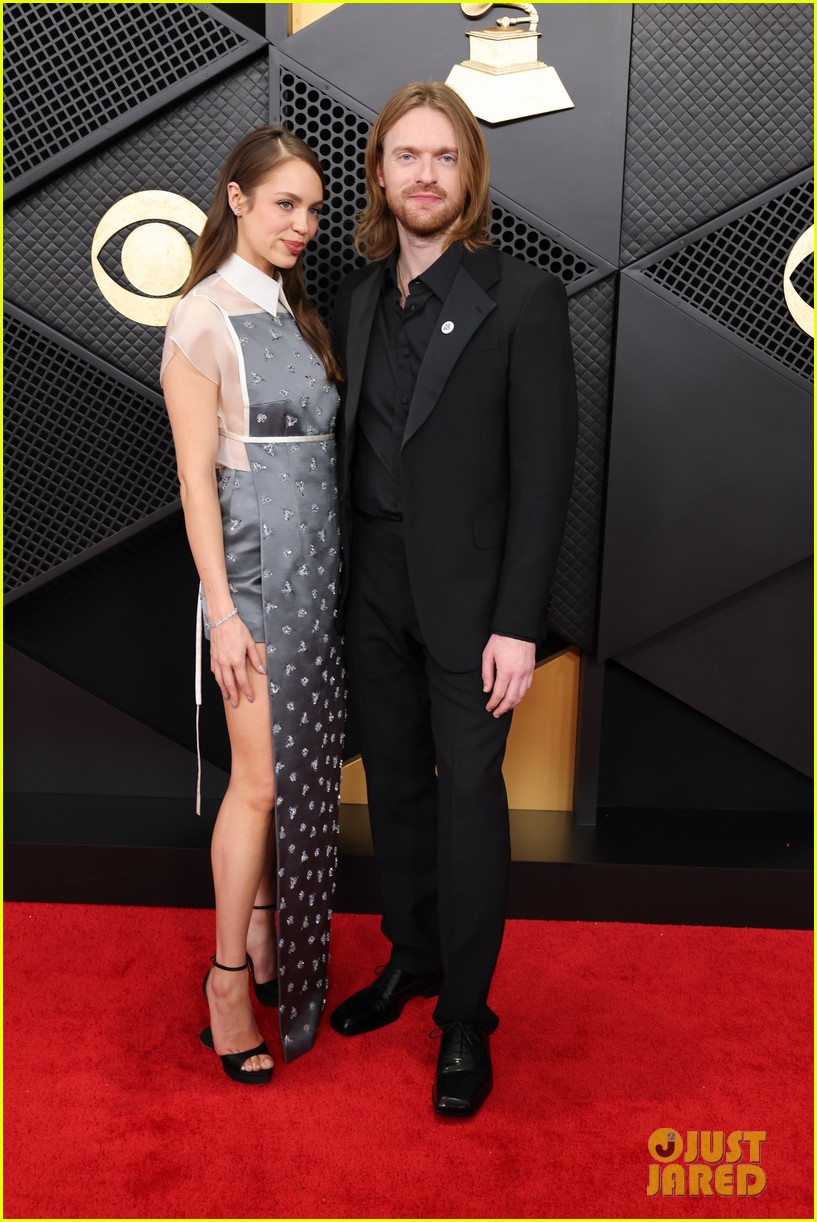 Billie Eilish Sports ICE Out Pin To Grammys 2026 Photo 5274228 Billie Eilish Ice Out Pin To Grammys 10