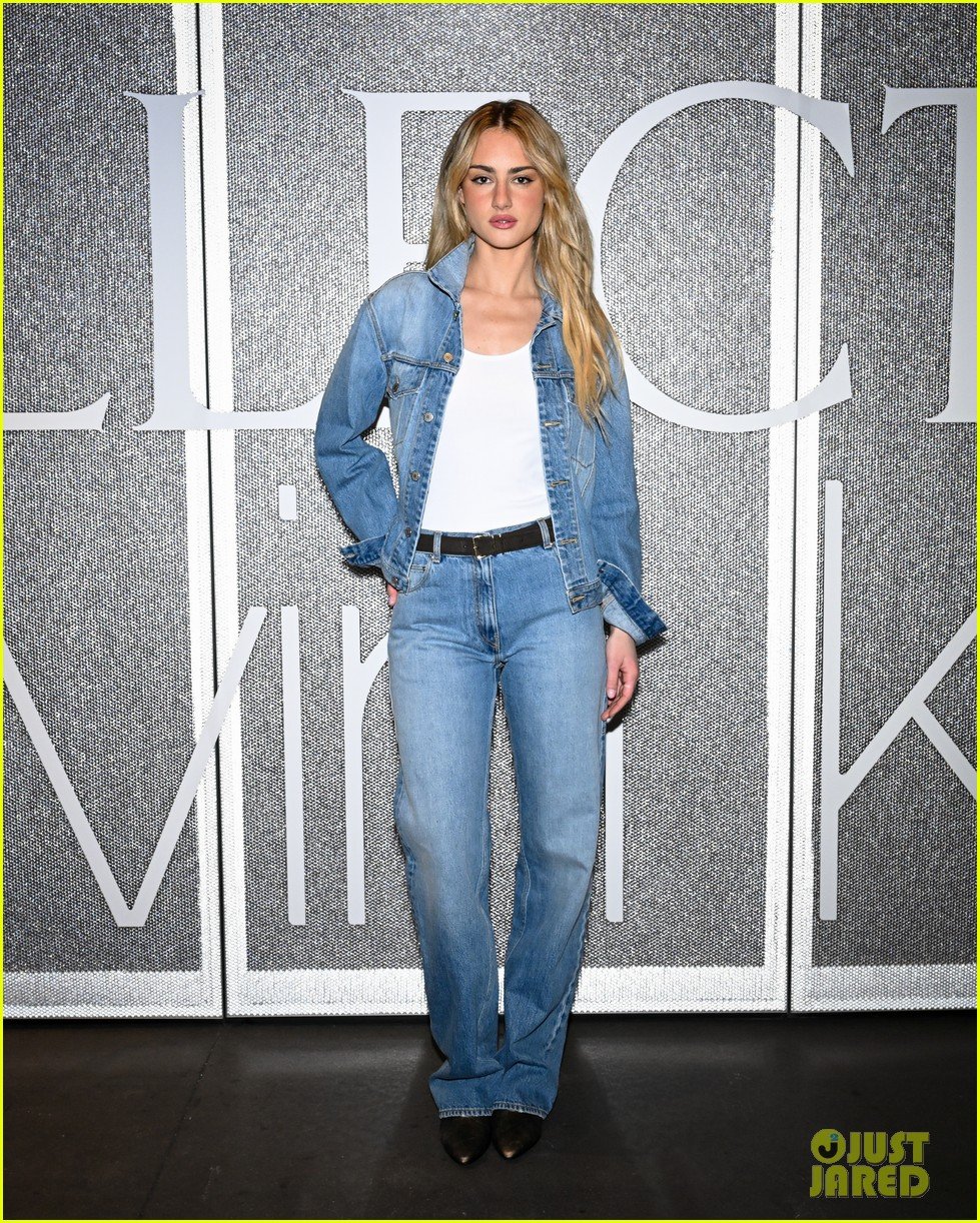 Dakota Johnson, Francois Arnaud, Jennie Kim, & Many More Stars Attend ...