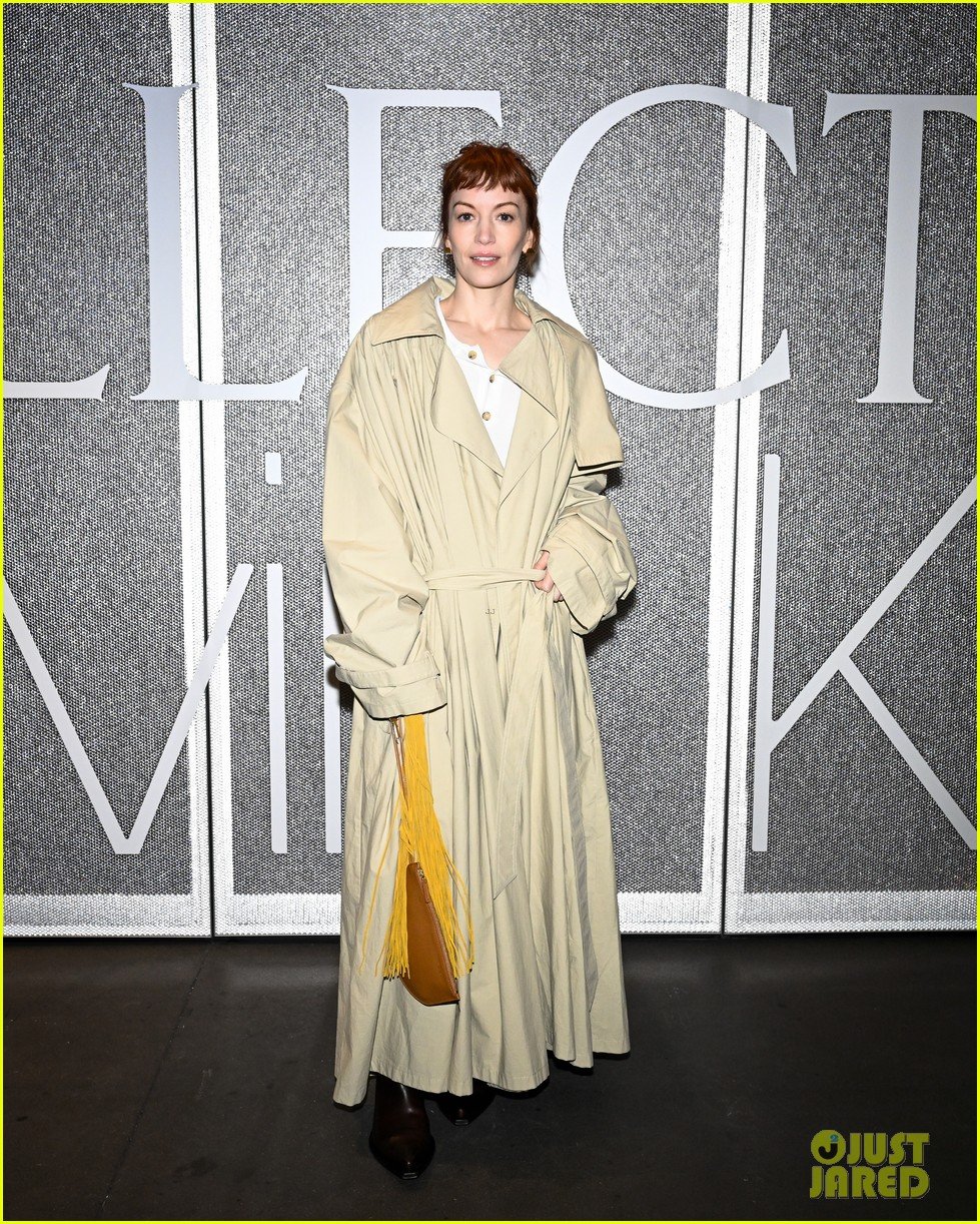 Dakota Johnson, Francois Arnaud, Jennie Kim, & Many More Stars Attend ...