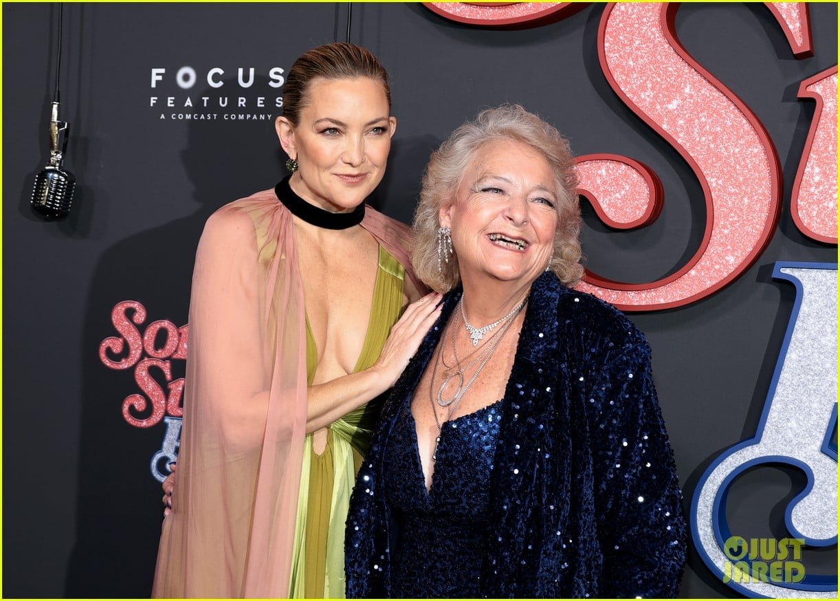 song sung blue 015282383