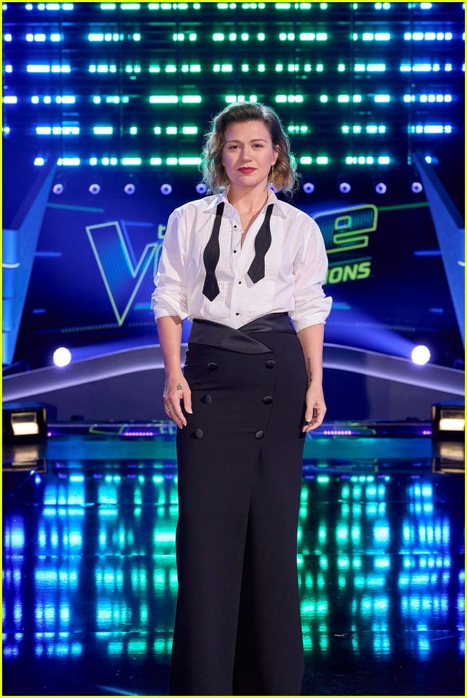 kelly clarkson short hair 035285548