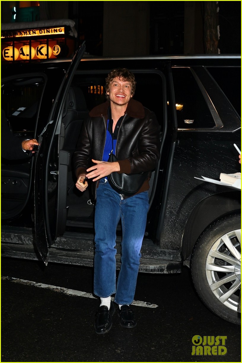 connor storrie all smiles while arriving for saturday night live cast dinner 125285865