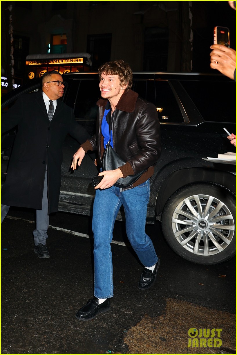 connor storrie all smiles while arriving for saturday night live cast dinner 235285876