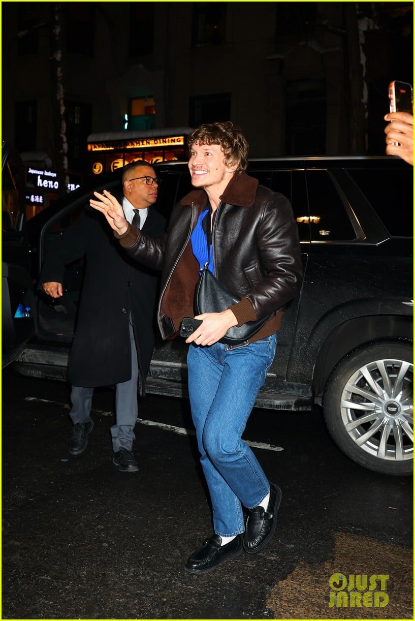 connor storrie all smiles while arriving for saturday night live cast dinner 255285878