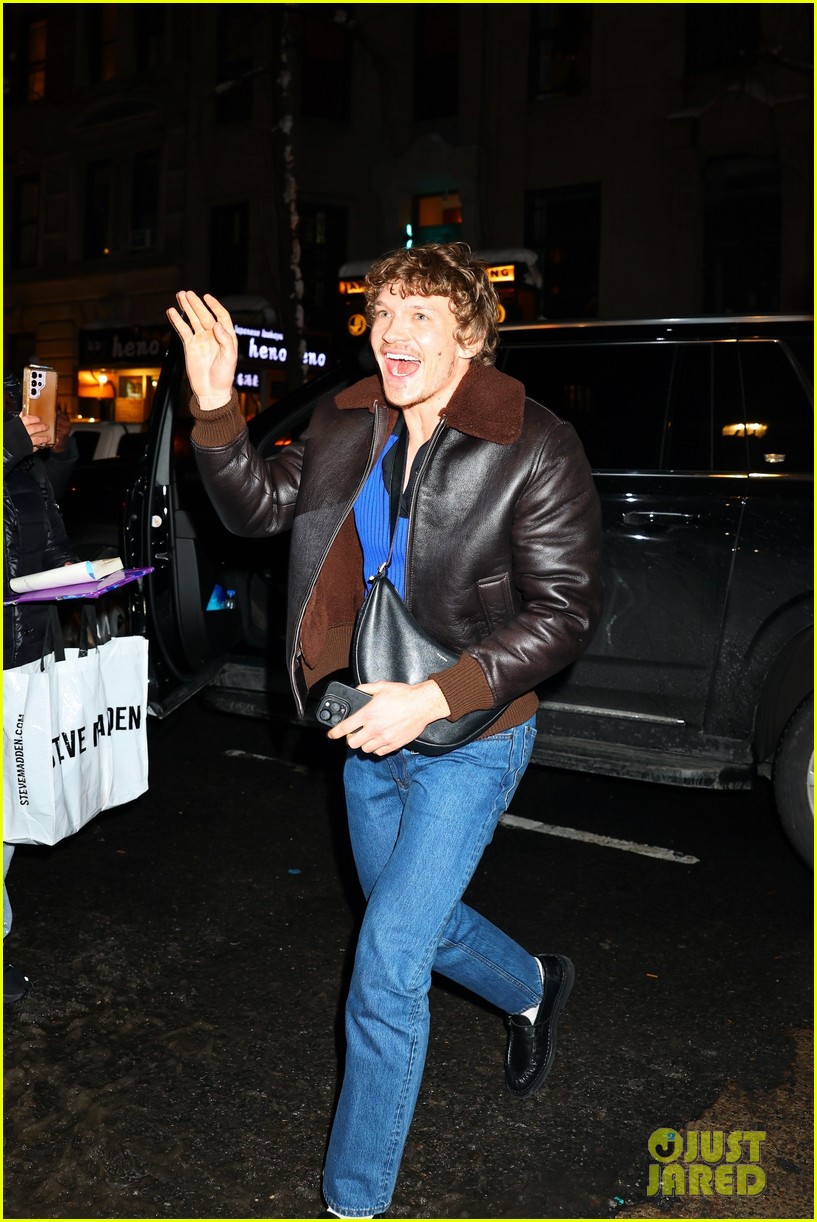 connor storrie all smiles while arriving for saturday night live cast dinner 285285881