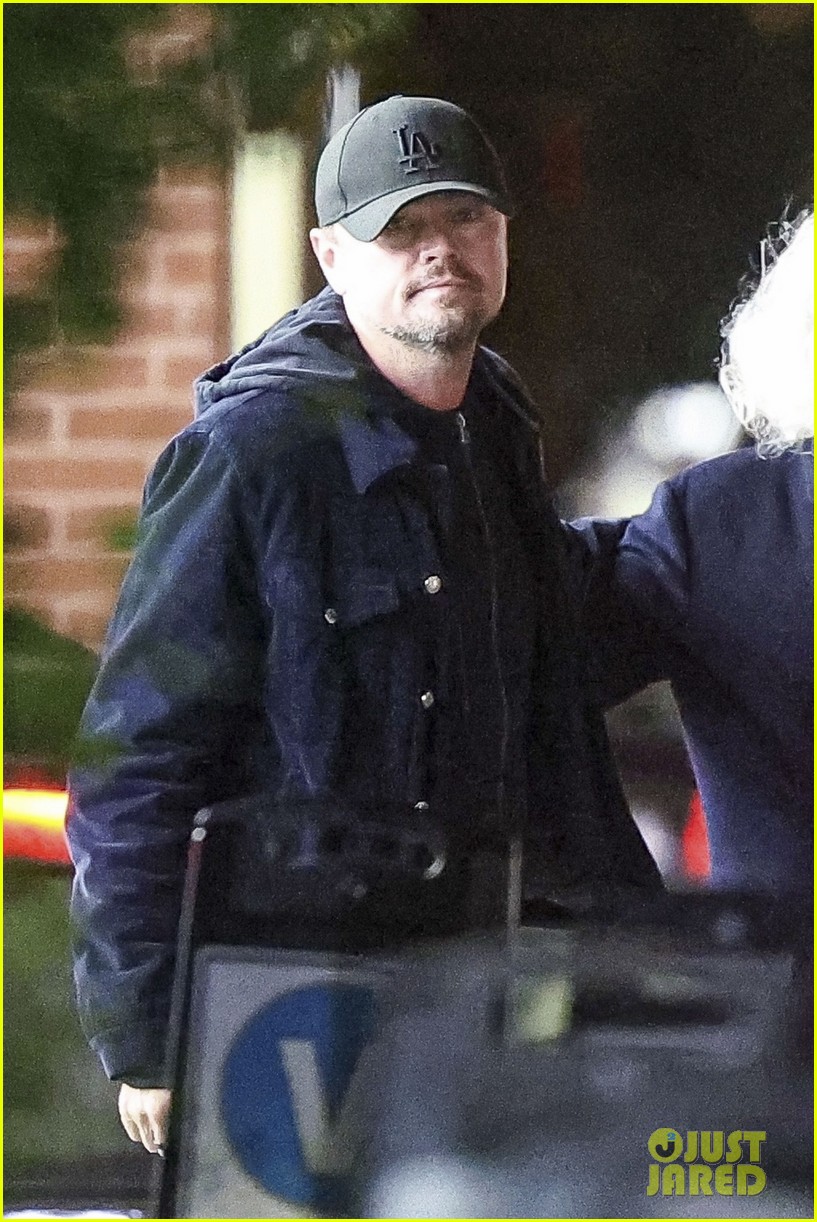 leonardo dicaprio steps out for dinner with dad george 035282901