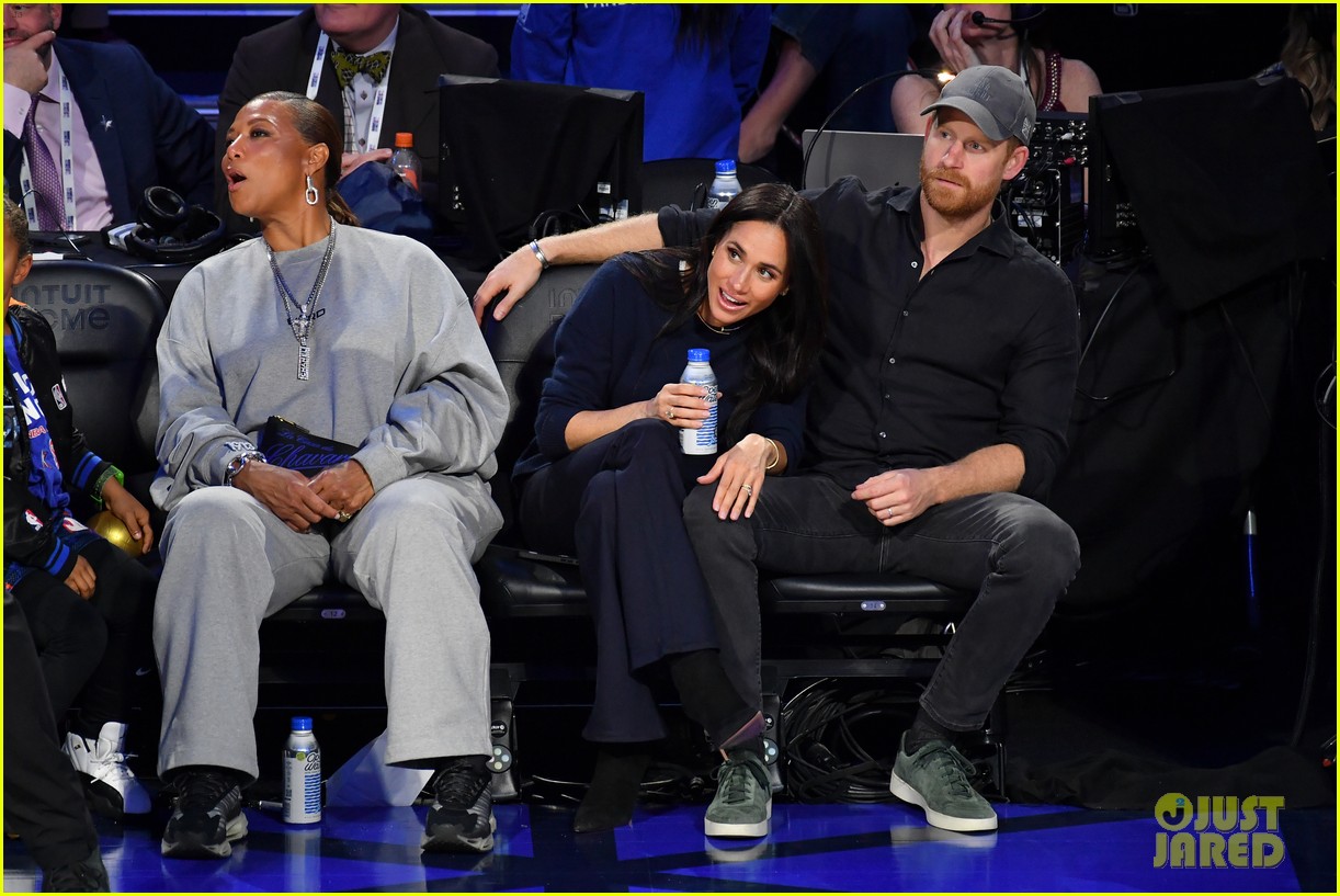 prince harry meghan markle sit courtside at nba all star game 045281939
