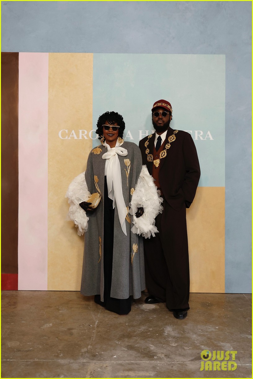 kelsea ballerini more stars at carolina herrera fashion show 015280400