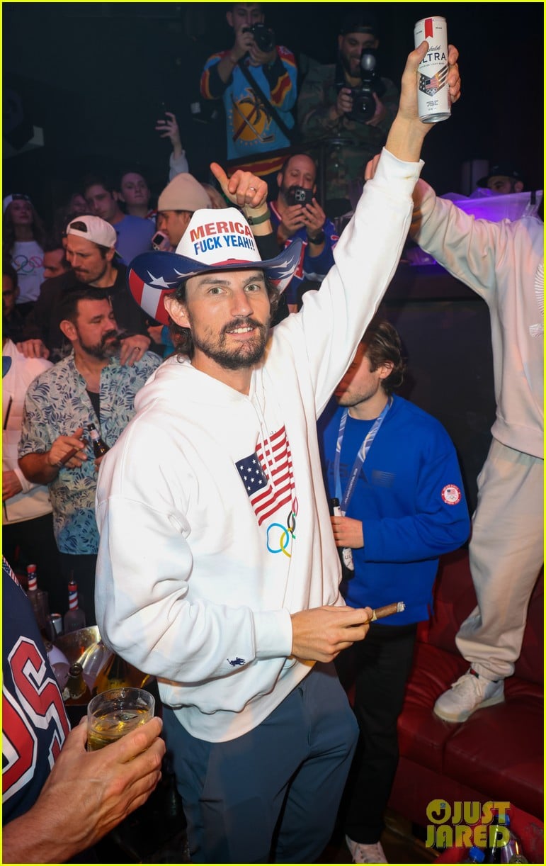 us mens hockey team celebrates in miami 0035285398