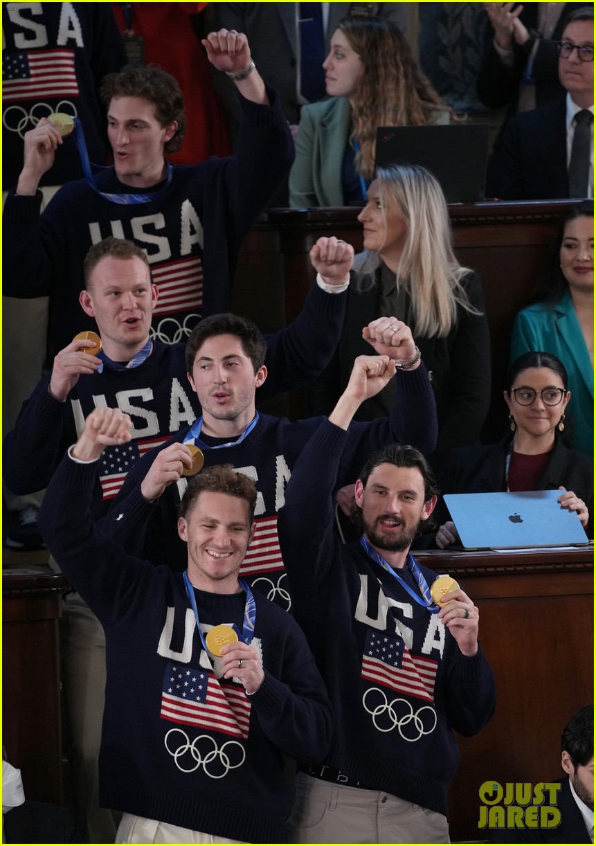 donald trump praises us mens hockey team at state of the union 125285840