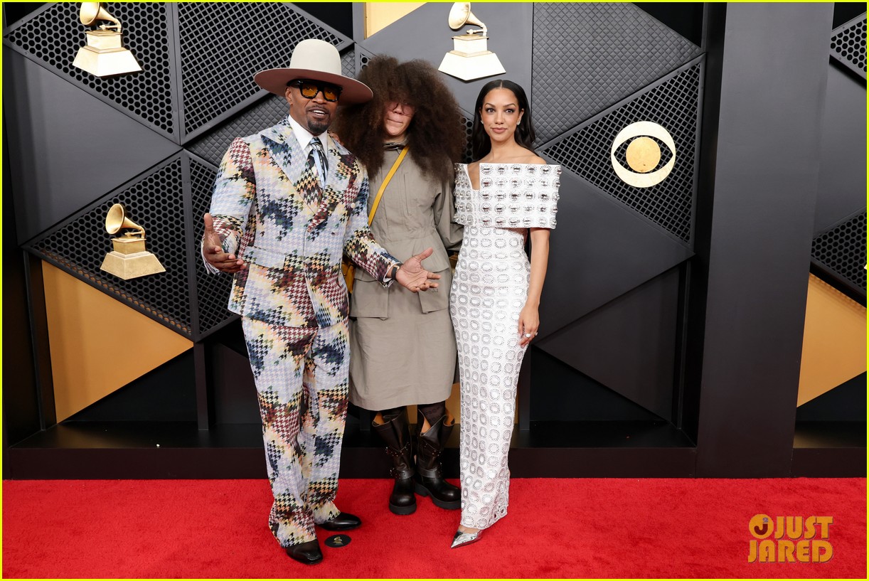 AMEZARIジェイ 生写真⑥ Grammy-Nominated Jamie Foxx Attends Grammys 2026 with Daughters